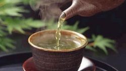 فوائد شاي الزهورات للصحة وكيفية الاستفادة من الأعشاب الطبيعية