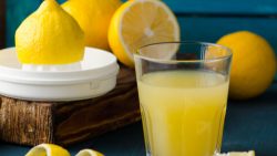 فوائد عصير الليمون للتخلص من الأمراض وتخسيس الجسم