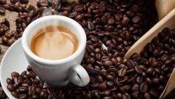 فوائد شرب القهوة صباحاً للحصول على النشاط والطاقة